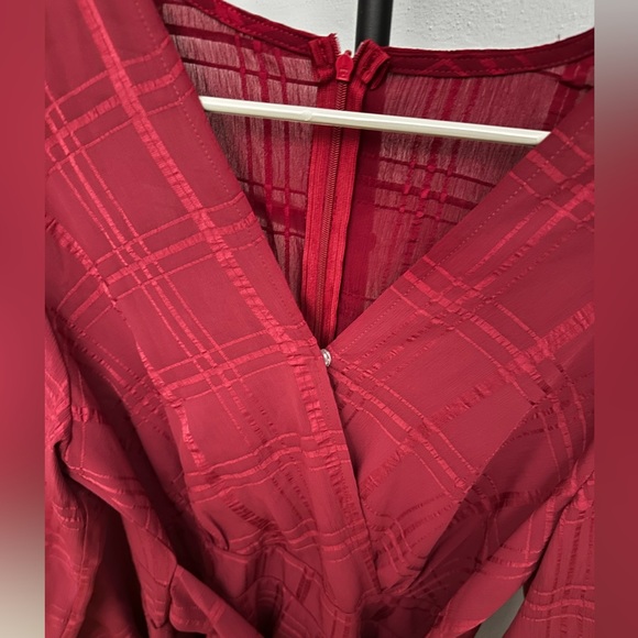 Relipop Wine Red Plaid Romper, Long Sleeve Waist Tie, V Neck, Size L, Never Worn - Picture 6 of 6